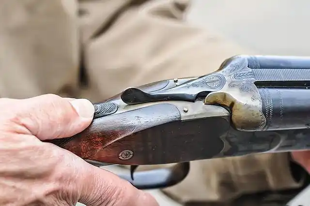 喷子双管霰弹枪_散弹枪枪管_M30救生三管枪