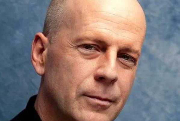 基努里维斯汤姆克鲁斯丹尼尔克雷格_好莱坞明星排行榜_好莱坞十大动作男星排行榜