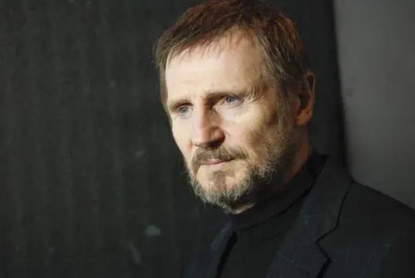 好莱坞十大动作男星排行榜_基努里维斯汤姆克鲁斯丹尼尔克雷格_好莱坞明星排行榜