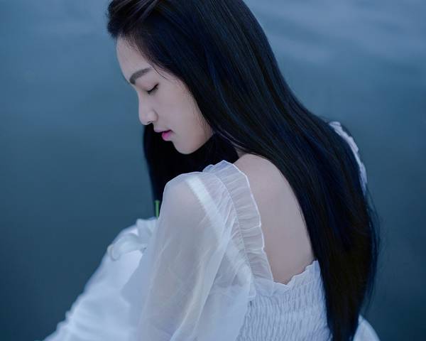 穿越火线审判者去衣图