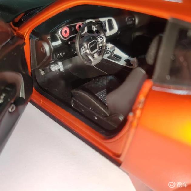 索立得1/18合金车模_道奇地狱猫车模_车模品牌