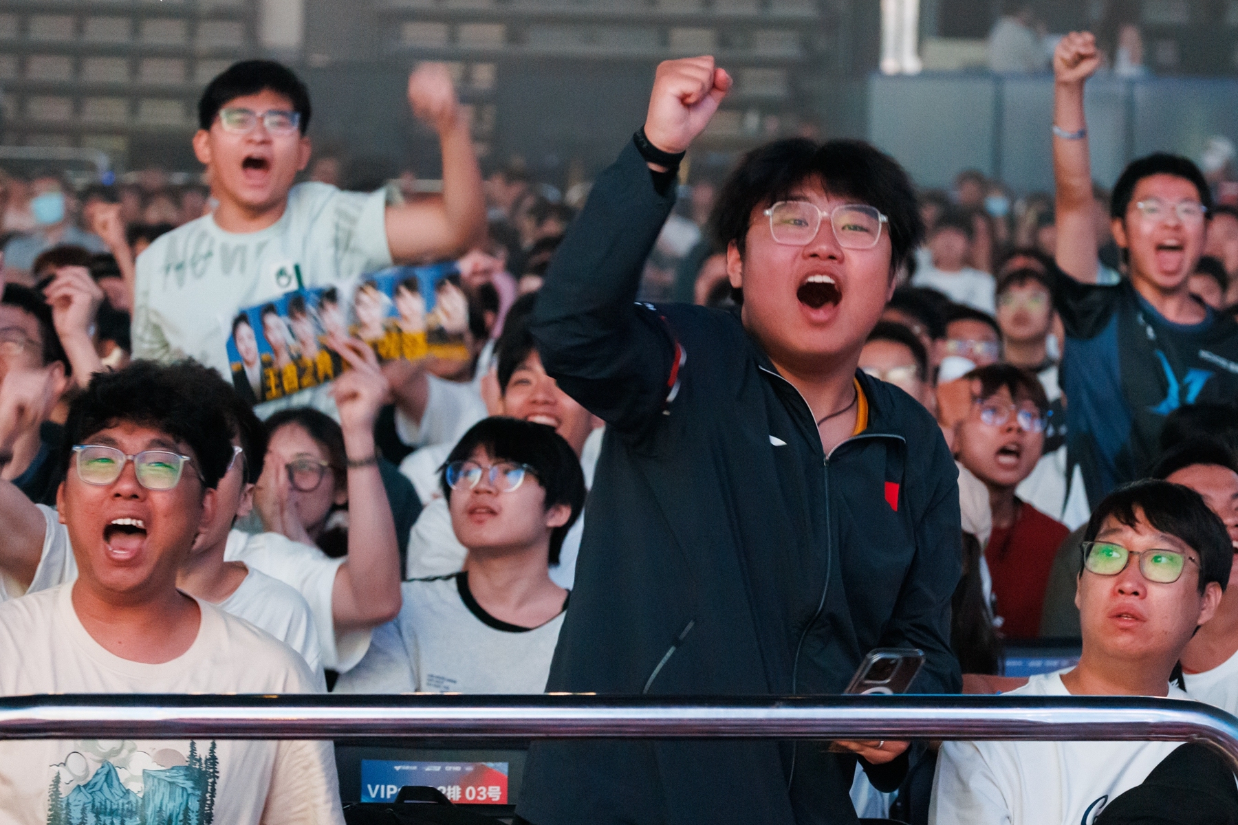 wcg2025穿越火线视频_2025《穿越火线》手游夏季总决赛 深圳电竞氛围 深圳电竞产业发展