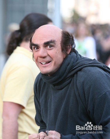 蓝精灵真人电影 CG动画 70后80后重温童年_蓝精灵村庄