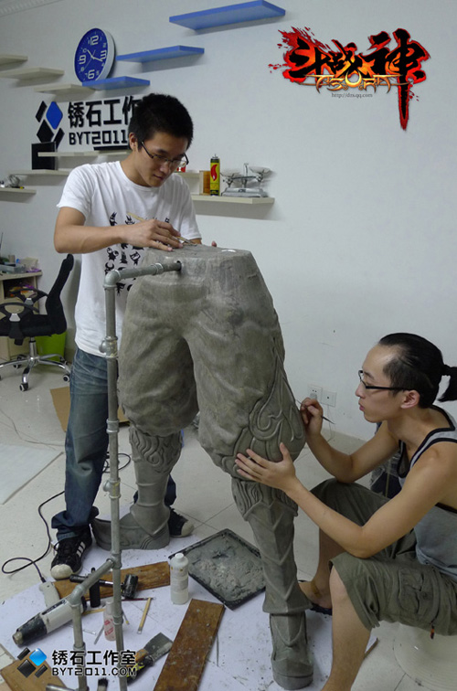 斗战神神将pk神器_斗战神神将雕像制作过程_神将雕像原型泥稿细节