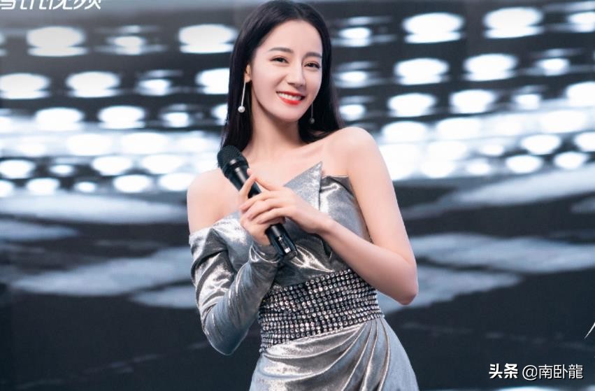 穿越火线壁纸图片大全_穿越火线网剧分析_你是我的荣耀与穿越火线对比