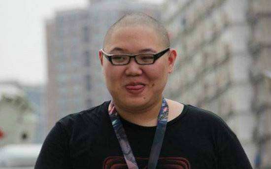 退役电竞选手商业转型_穿越火线白鲨在哪直播_中国第一代电竞选手