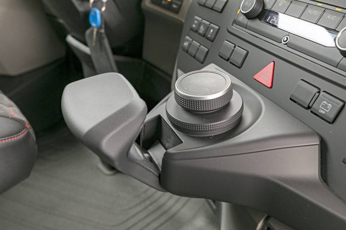 欧洲年度卡车DAF XG+对比斯堪尼亚770S曼恩TGX Individual S奔驰Actros L_斯堪尼亚卡车视频_欧洲卡车设计理念分析中国卡车发展历程