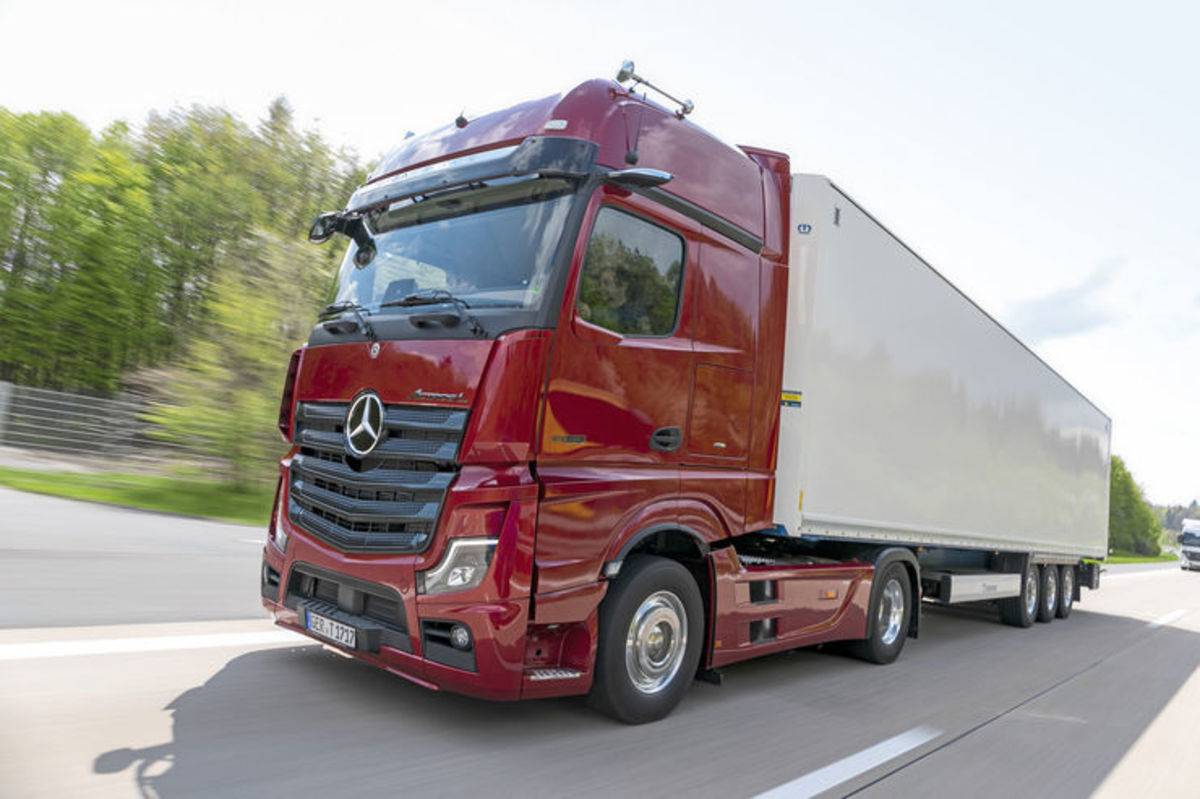 欧洲年度卡车DAF XG+对比斯堪尼亚770S曼恩TGX Individual S奔驰Actros L_斯堪尼亚卡车视频_欧洲卡车设计理念分析中国卡车发展历程