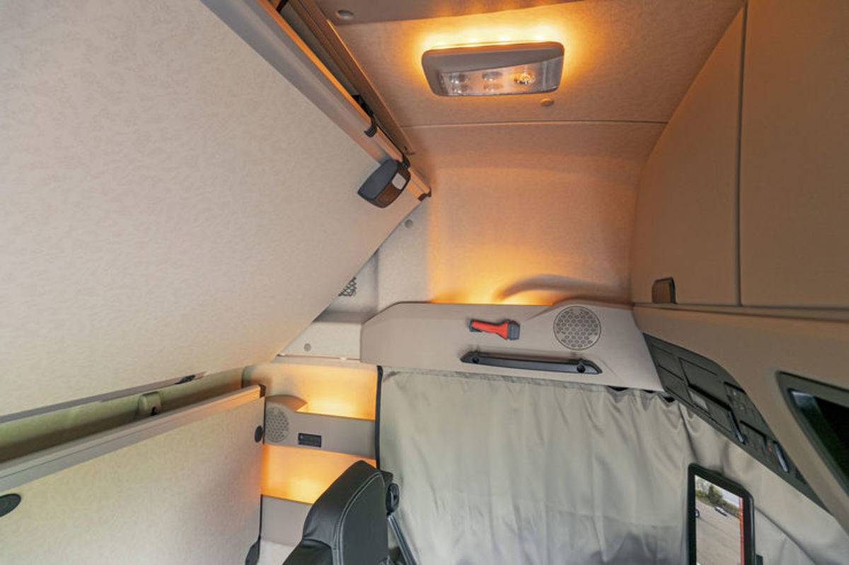 欧洲年度卡车DAF XG+对比斯堪尼亚770S曼恩TGX Individual S奔驰Actros L_欧洲卡车设计理念分析中国卡车发展历程_斯堪尼亚卡车视频