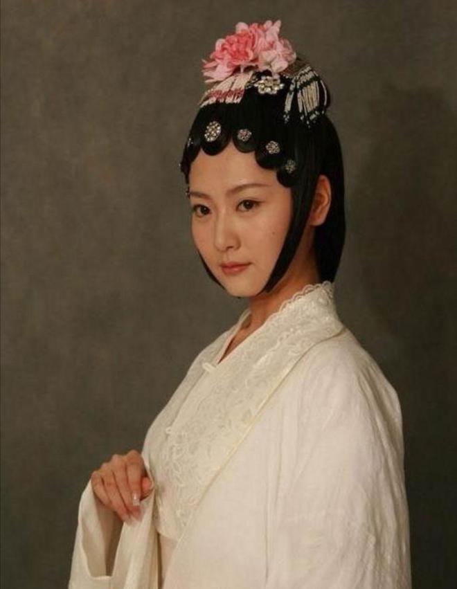 蒋梦婕饰林黛玉_红楼梦人物介绍_红楼梦十二金钗插图