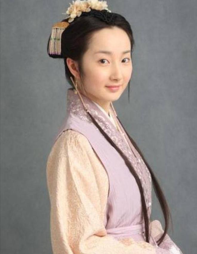 红楼梦人物介绍_蒋梦婕饰林黛玉_红楼梦十二金钗插图