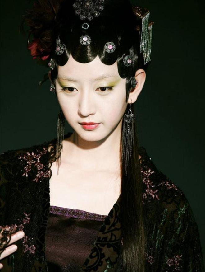 蒋梦婕饰林黛玉_红楼梦十二金钗插图_红楼梦人物介绍