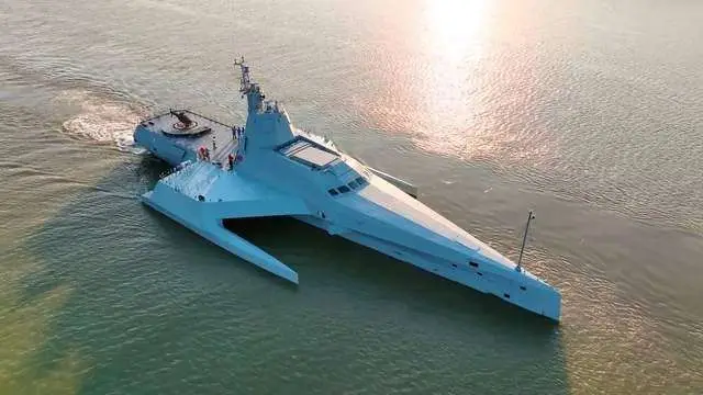 俄罗斯波塞冬核鱼雷对比_核水雷_中国AJX002无人潜航器