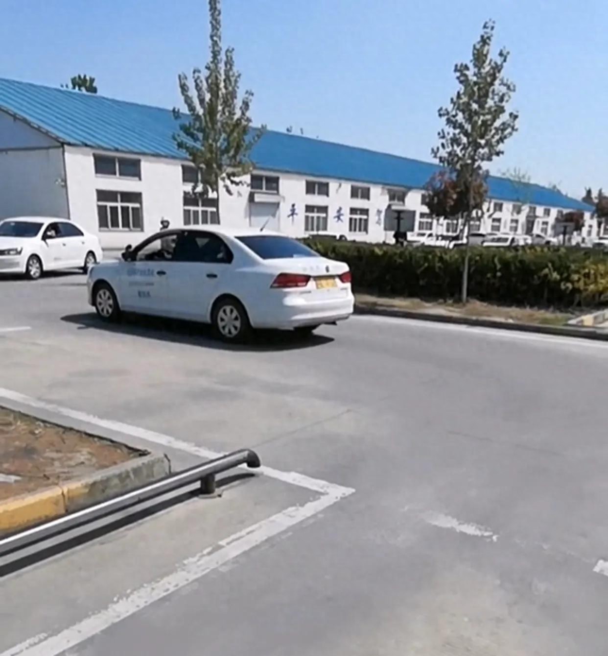科目二考试技巧_考驾照科目二_如何一次通过科目二
