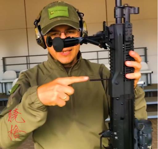 ak12穿越火线生化视频_AK12枪族化_AK12模块化设计