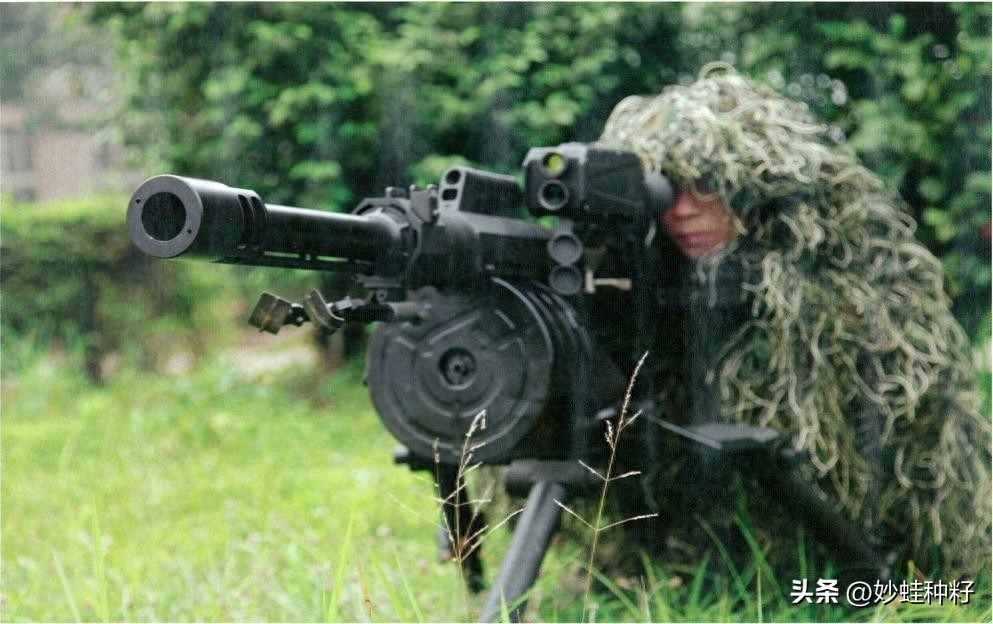 穿越火线榴弹发射器_40毫米光电瞄准镜_LG5A1榴弹发射器