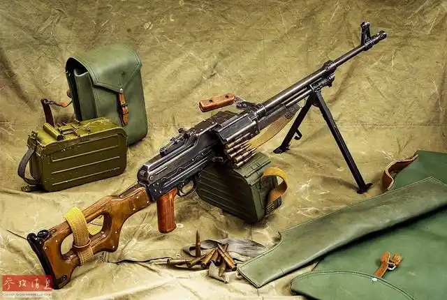 M27自动步枪_M249班用自动武器_枪械图片