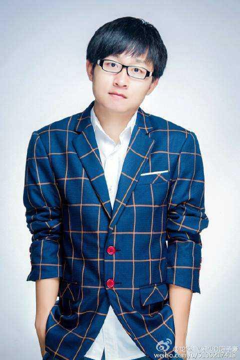 陈子豪穿越火线解说视频挑战_东少D陈子豪穿越火线视频_CF陈子豪左手狙神