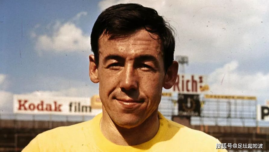 足球明星排名世界前十_英国足球名人堂球员_英国足球历史最佳球员