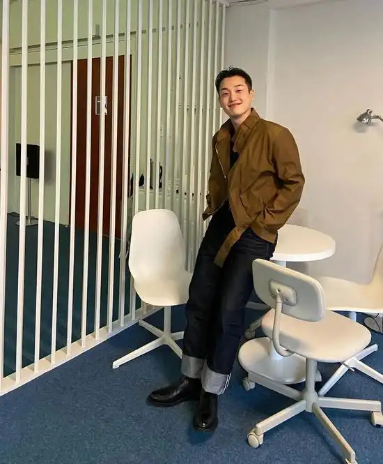 去油少年感_冬季清爽穿搭_炫舞男生衣服搭配