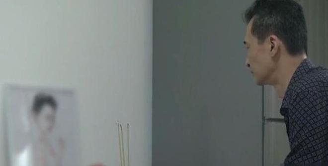 山西21岁女孩跳楼自杀真相_网贷套路深逼死女孩_少女跳楼