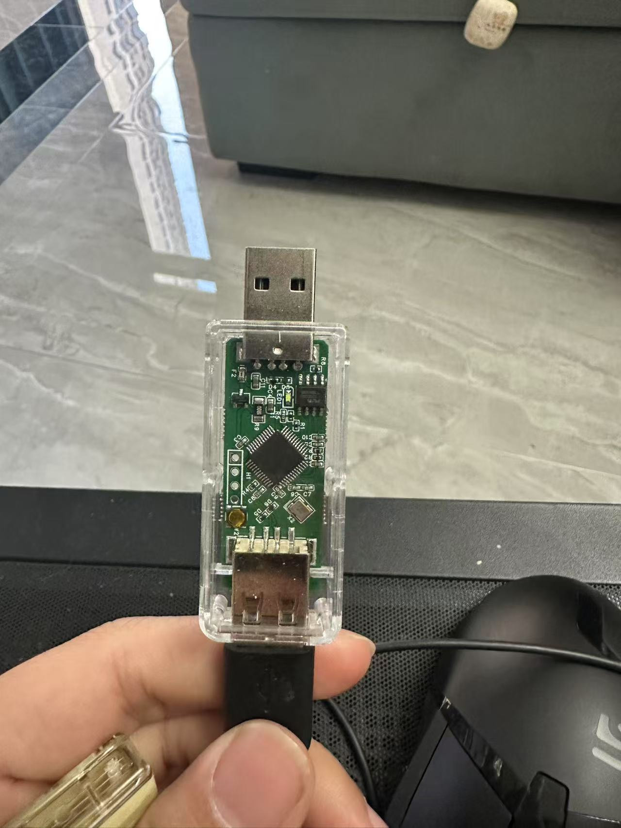 崇明警方捣毁外挂团伙_易语言穿越火线外挂_穿越火线外挂犯罪打击行动