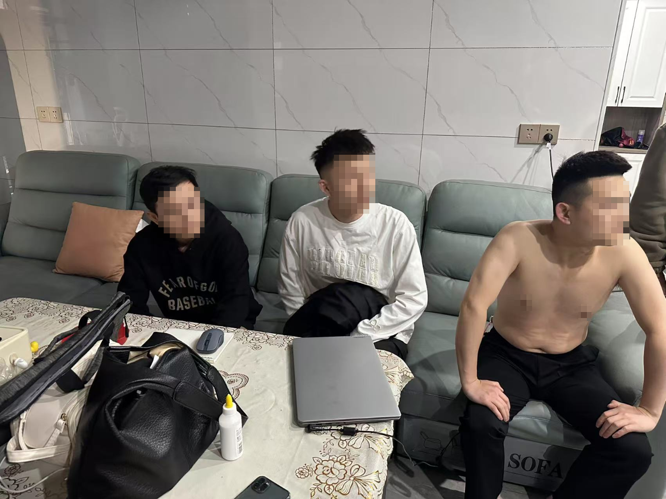 穿越火线外挂犯罪打击行动_易语言穿越火线外挂_崇明警方捣毁外挂团伙