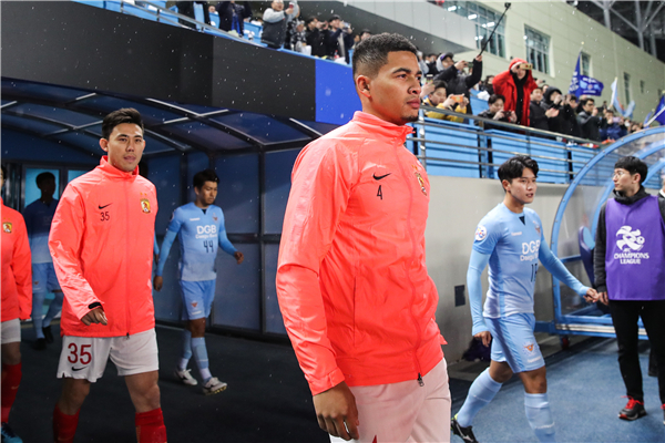 国际足联归化球员规则_归化球员政策 中超归化球员 利弊分析