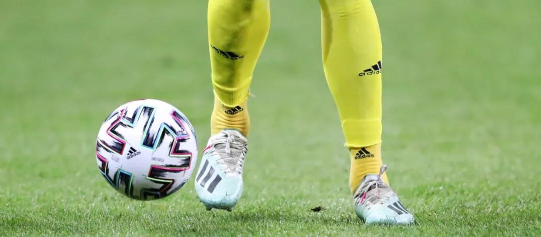 国际足联球员身份转换规定修订案_国际足联归化球员规则_中国男足归化政策实施情况