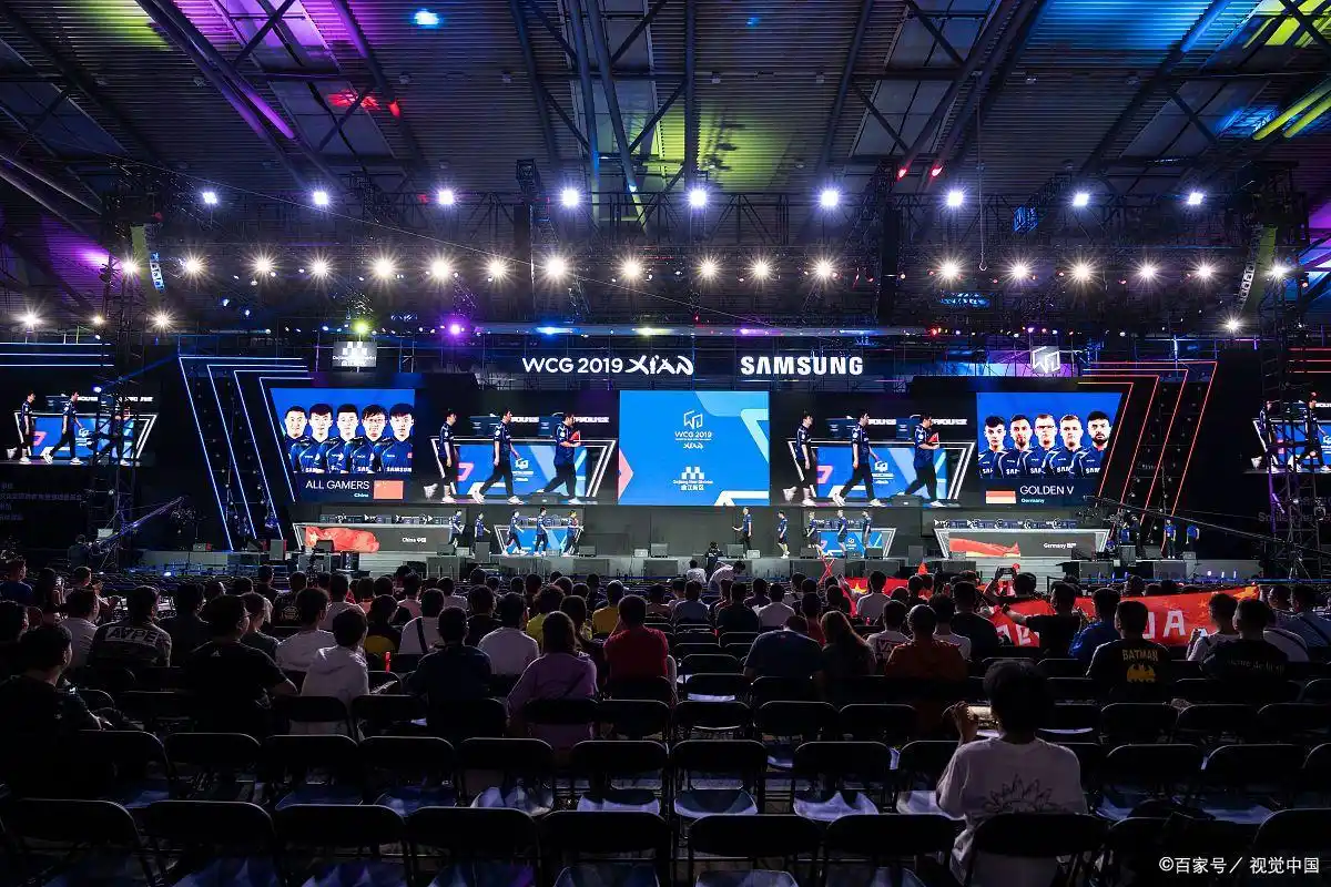 穿越火线大礼包领取_英雄自选卡防弹头盔防化服点券_穿越火线拼多多免费大礼包