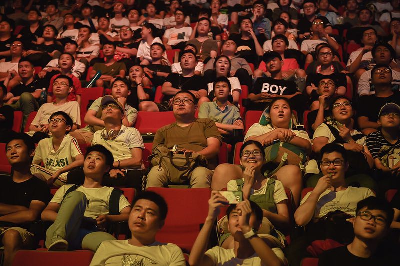 已经9岁的《穿越火线》是如何成长为全球收入前三的PC端游戏的？