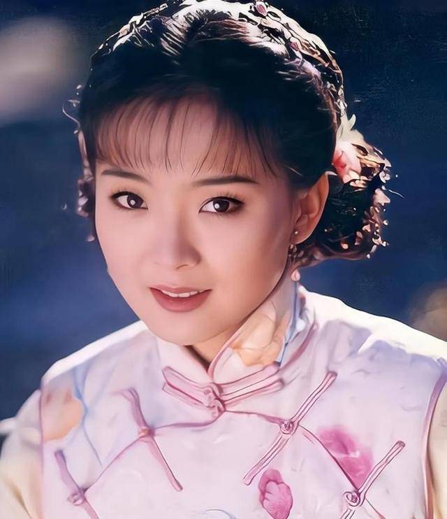 王艳带儿子上节目说：“我有3,000万的布加迪威龙，车库里还有7辆