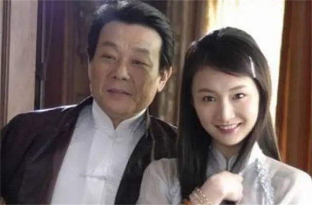 演员寇世勋：两个妻子和谐的背后，全靠我楼上楼下来回跑