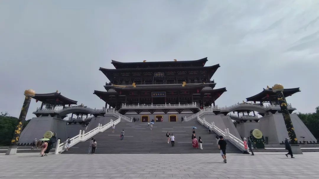 穿越火线16周年嘉年华 西安_穿越火线挑战模式小游戏_CF老兵 见证FPS游戏十六年发展历程