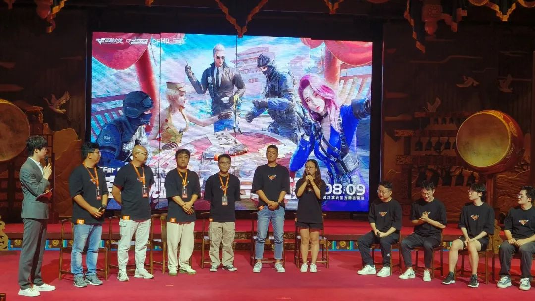 穿越火线16周年嘉年华 西安_CF老兵 见证FPS游戏十六年发展历程_穿越火线挑战模式小游戏