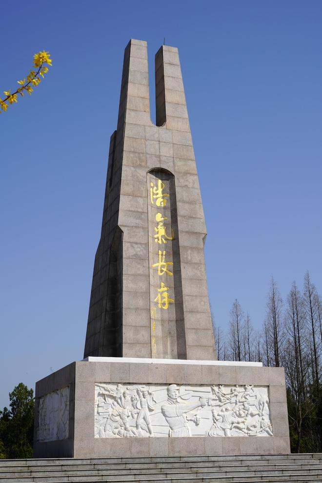 罗刚将军：庄严的承诺——祭奠朱家岗战斗的先烈们