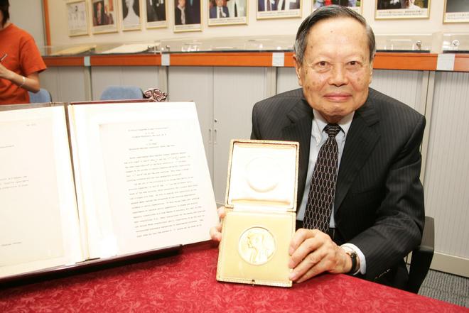 钱学森与杨振宁的差距在哪？很多人理解错了，答案在他们的归宿里