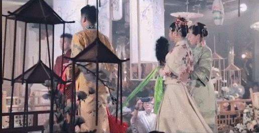 中式婚礼火遍全球！华丽梦幻有排面，国外网友：我也想整一个