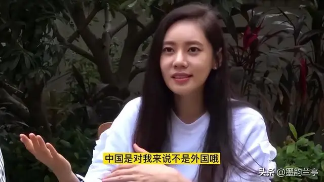 全智贤辱华不到一周，同为韩顶流的秋瓷炫，却因为这些事口碑猛涨