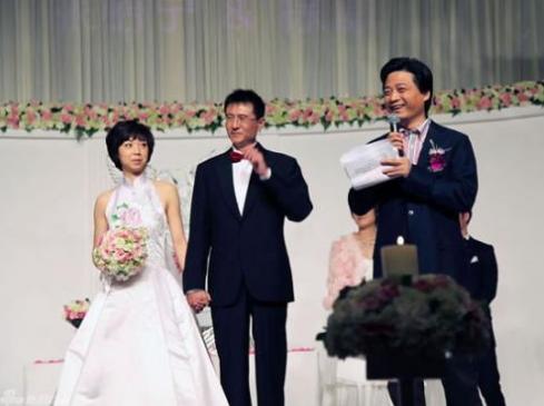 富商徐威宠了袁立12年，为何后来转身迎娶世界冠军张怡宁？