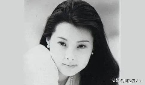 抛弃同居12年的袁立，徐威为何转身娶小20岁的张怡宁？