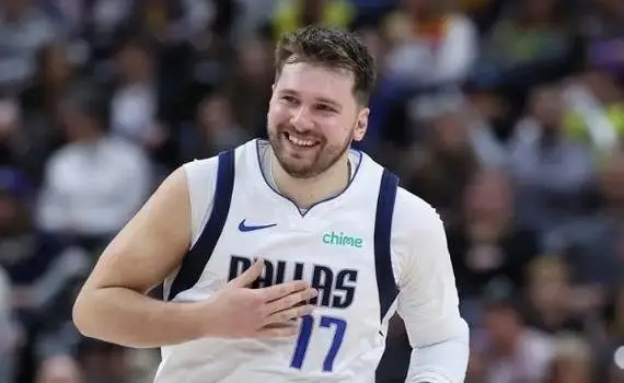 更新换代，本赛季NBA圣诞大战宣传片出炉，致敬13年经典版本