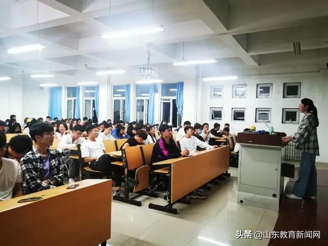 以心迎新，梦想起航——齐鲁师范学院青年志愿者为新生入学温情护航