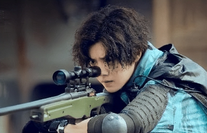 穿越火线大电影真人_穿越火线 鹿晗演技 吴磊路小北