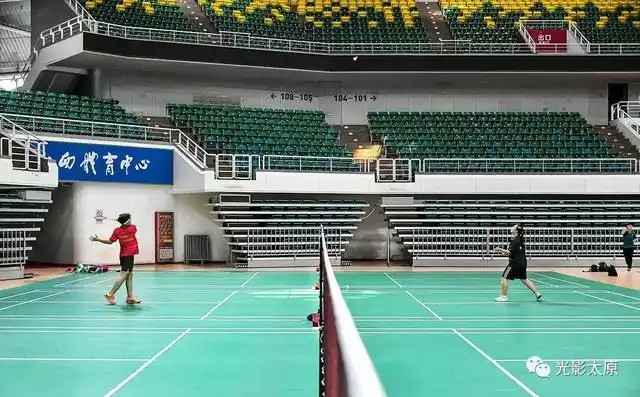 山西体育中心游泳馆开放_太原体育中心红灯笼体育场_山西体育中心体育馆开放